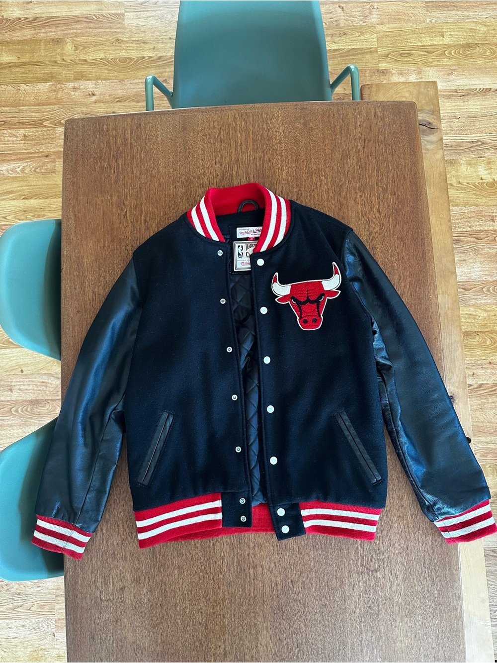 Mitchell & Ness Black and Red Chicago Bulls Varsity Jacket Medium